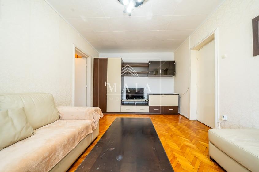 Apartament cu 3 camere decomandat, mobilat în Central
