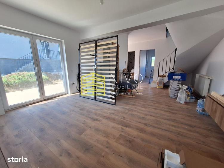 Casă cu 4 camere cu Teren 350 Mp în Livezeni