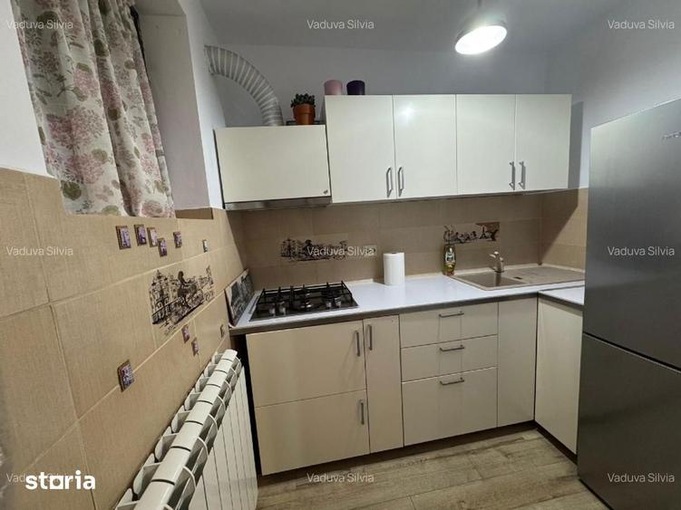 Apartament cu 2 camere nedecomandat, mobilat în Centrul Istoric