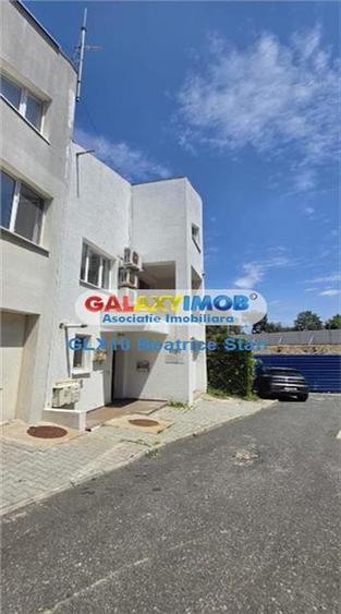 Casă cu 5 camere cu Teren 200 Mp în Barbu Văcărescu