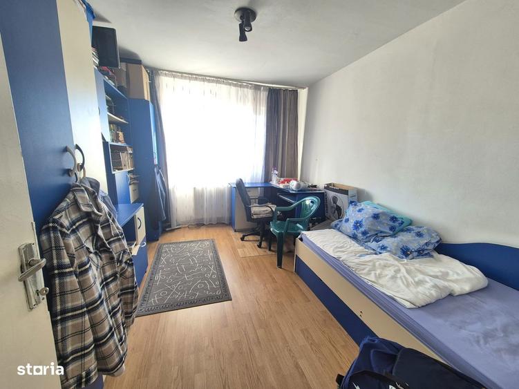 Apartament cu 3 camere decomandat, mobilat în Astra