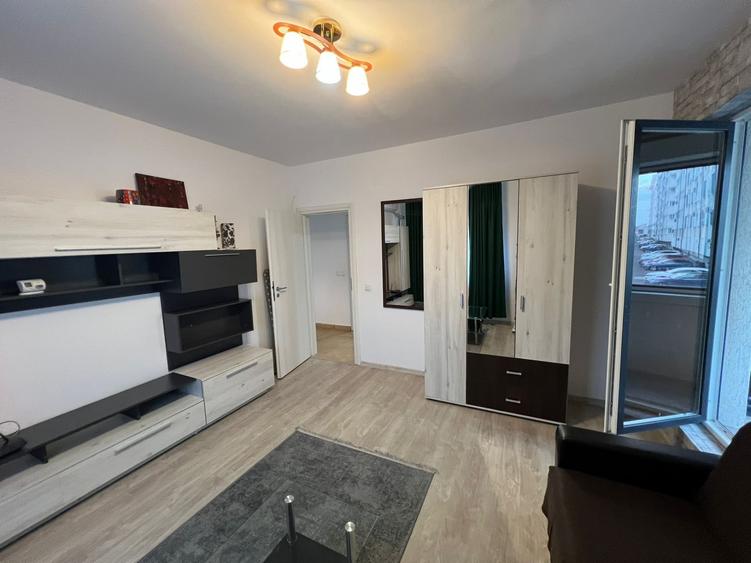 Apartament cu 2 camere decomandat, mobilat în Militari
