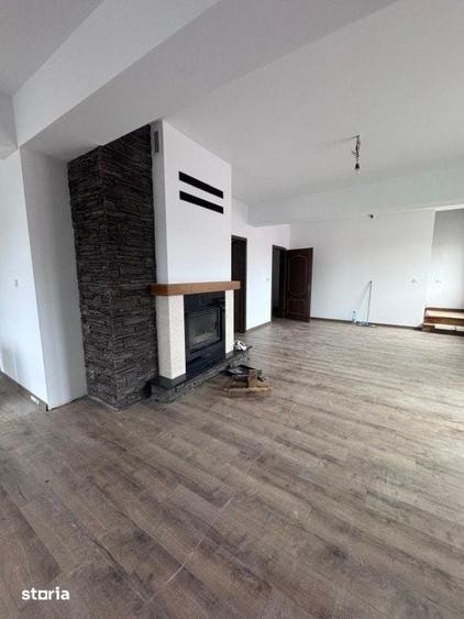 Casă cu 7 camere cu Teren 2000 Mp în Rădăuți