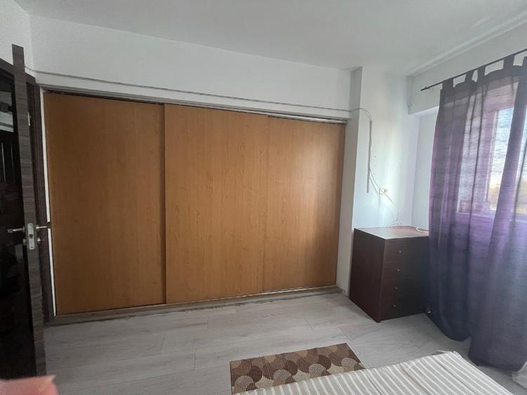 Apartament cu 2 camere decomandat în Drumul Taberei