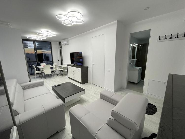 Apartament cu 2 camere semidecomandat în Politehnica