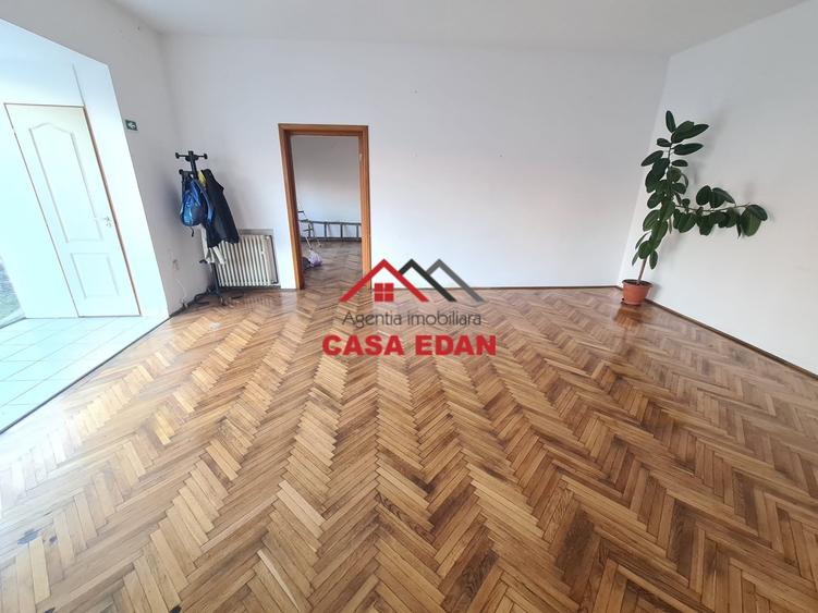 Duplex cu 2 camere cu Teren 400 Mp în Câmpina