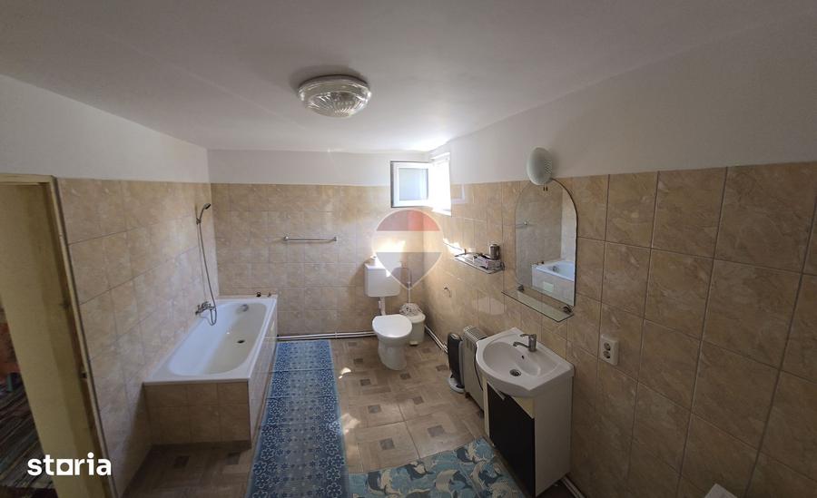 Casă cu 3 camere cu Teren 900 Mp în Odobești