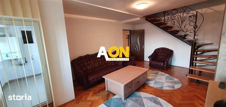 Apartament cu 4 camere decomandat în Central