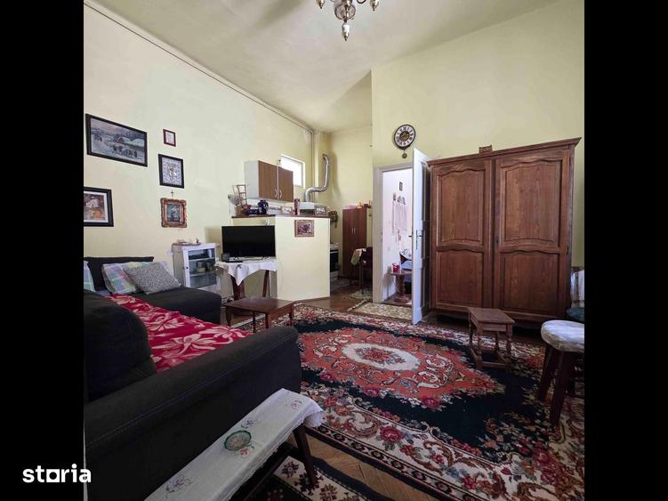 Apartament 2 camere, beci si garaj centru istoric Brasov - 1