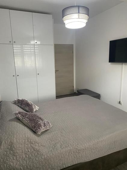 Apartament cu 2 camere decomandat în Berceni