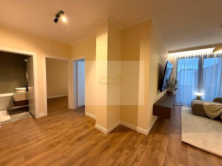 Apartament cu 3 camere semidecomandat, mobilat în Someșeni