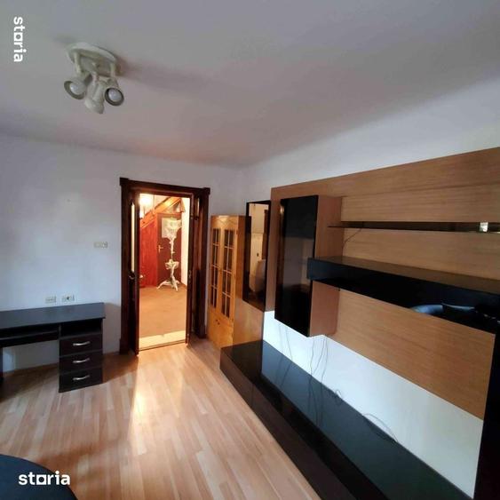 Casă cu 3 camere cu Teren 300 Mp în Păulești