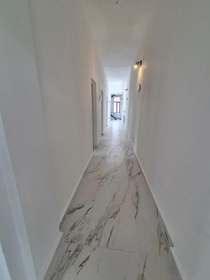 Birou, de 1,200 mp, în Cișmigiu