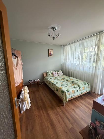 Apartament cu 3 camere decomandat în 1 Decembrie 1918