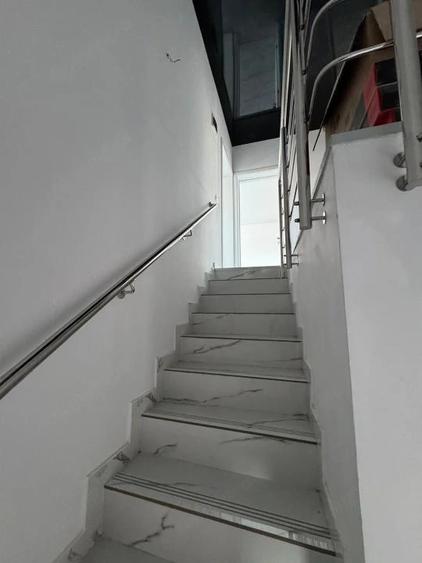 Apartament cu 4 camere decomandat în Bascov