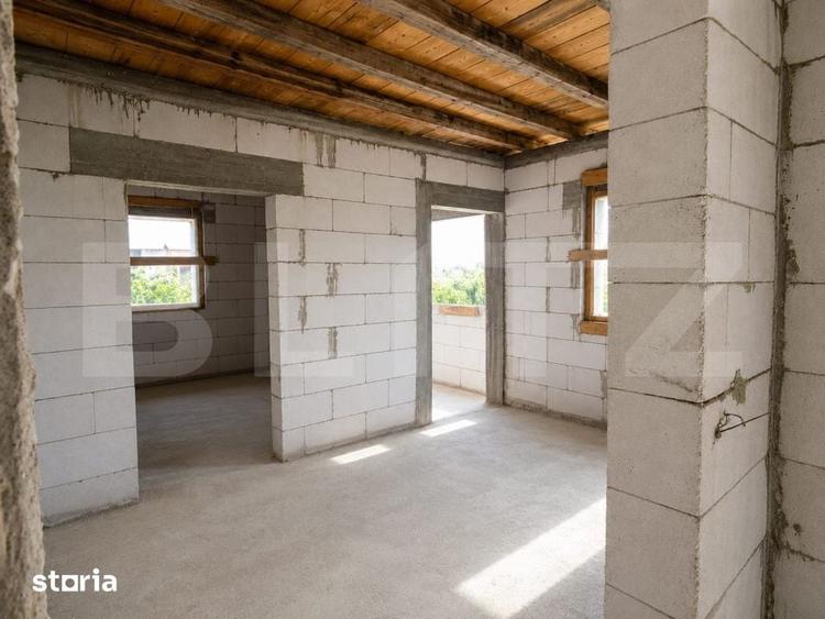 Casă cu 3 camere cu Teren 335 Mp în Cernele