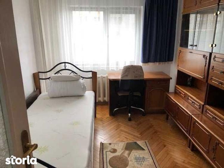 Apartament cu 3 camere în Mărăști