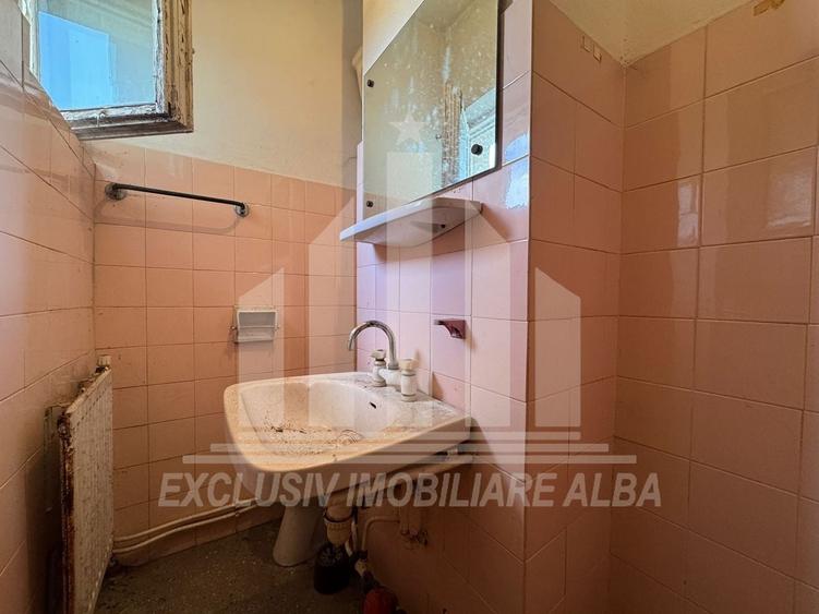 Apartament cu 3 camere decomandat în Caroline Gemina
