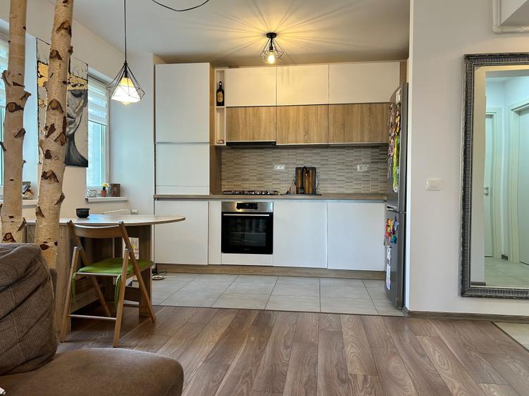 Apartament cu 2 camere semidecomandat în Central