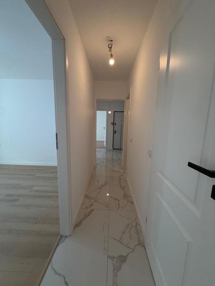 Apartament cu 3 camere decomandat în Dristor