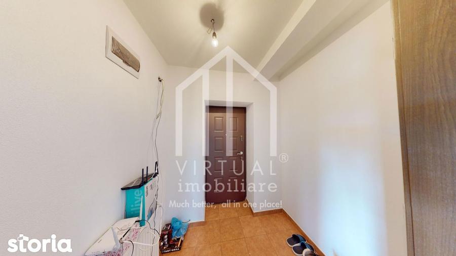 Casă cu 5 camere cu Teren 372 Mp în Roșia