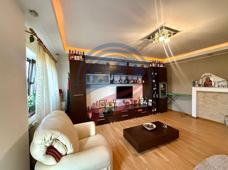 Apartament cu 2 camere decomandat, mobilat în 1 Mai