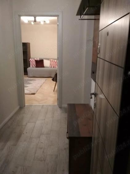 Apartament cu 3 camere decomandat în Torontalului
