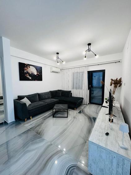 Apartament cu 2 camere semidecomandat în Calea Severinului