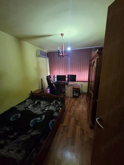 Apartament cu 2 camere semidecomandat în Torontalului