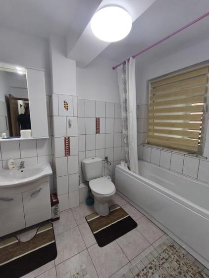 Garsonieră decomandată, mobilată în Central