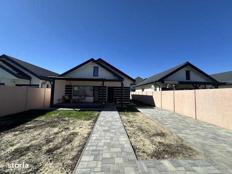 Casă cu 4 camere cu Teren 340 Mp în Central