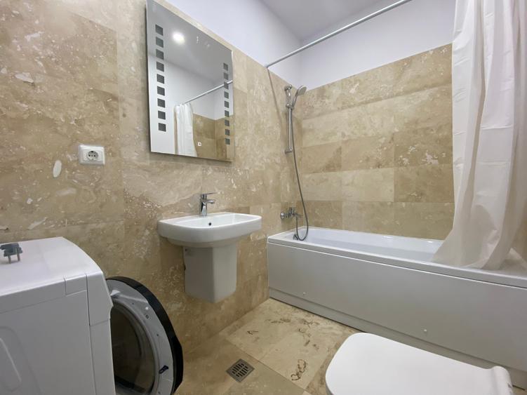 Apartament cu 3 camere decomandat în Drumul Taberei