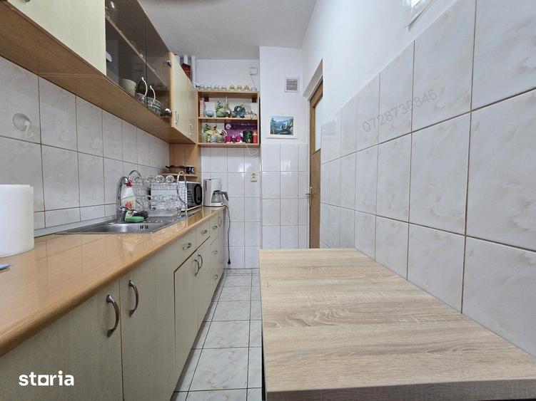 Apartament cu 3 camere decomandat în Giurgiului