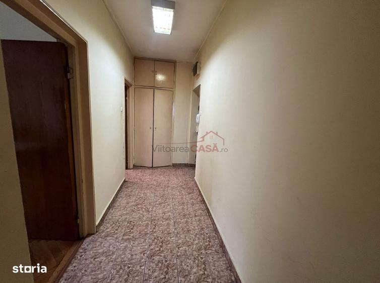 Apartament cu 3 camere în Obor