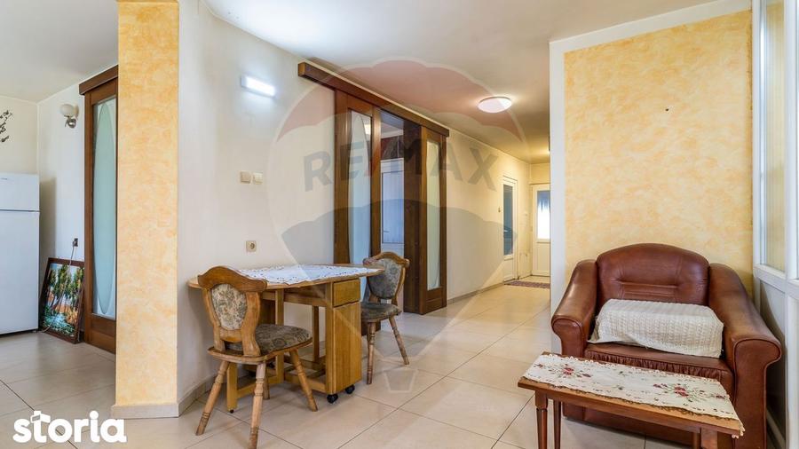 Casa cu 6 camere de vanzare, zona Centrala, Huedin - 1