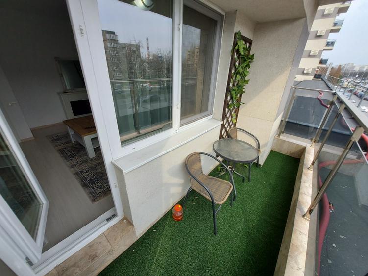 Apartament cu 2 camere decomandat în Păcii