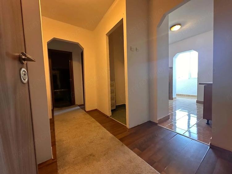 Apartament cu 2 camere decomandat în Lipovei