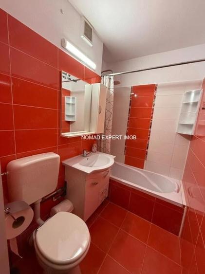 Apartament cu 2 camere în P-ța Victoriei