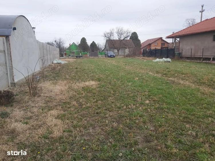 Teren de 1427 mp, în Șiria
