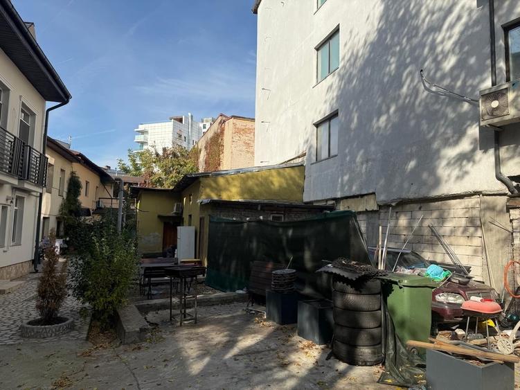Casă cu 3 camere cu Teren 107 Mp în Cotroceni