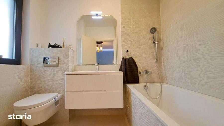 Casă cu 5 camere cu Teren 230 Mp în Tunari
