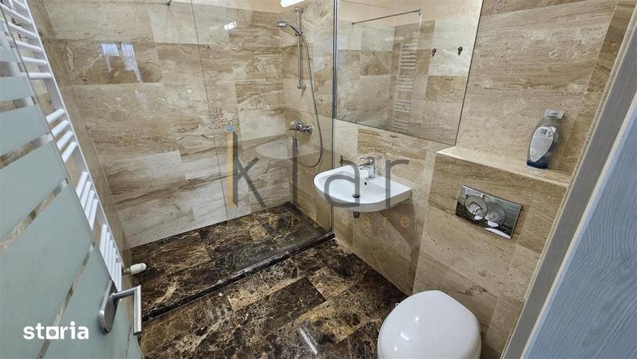 Apartament cu 4 camere semidecomandat în Borhanci