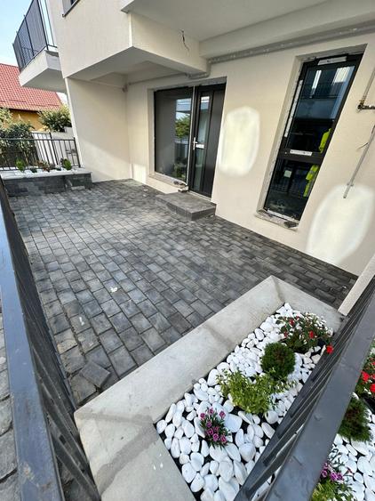 Apartament cu 3 camere decomandat în Păcurari