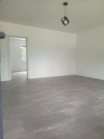 Casă individuală cu 3 camere cu Canalizare în Valu lui Traian