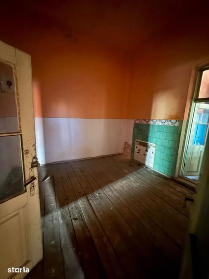 Apartament cu 5 camere în Traian