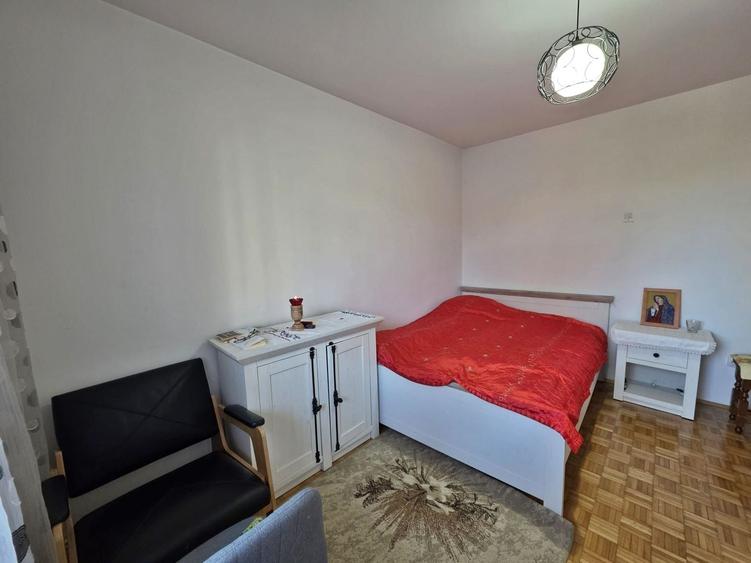 Apartament cu 2 camere semidecomandat, mobilat în Gheorgheni