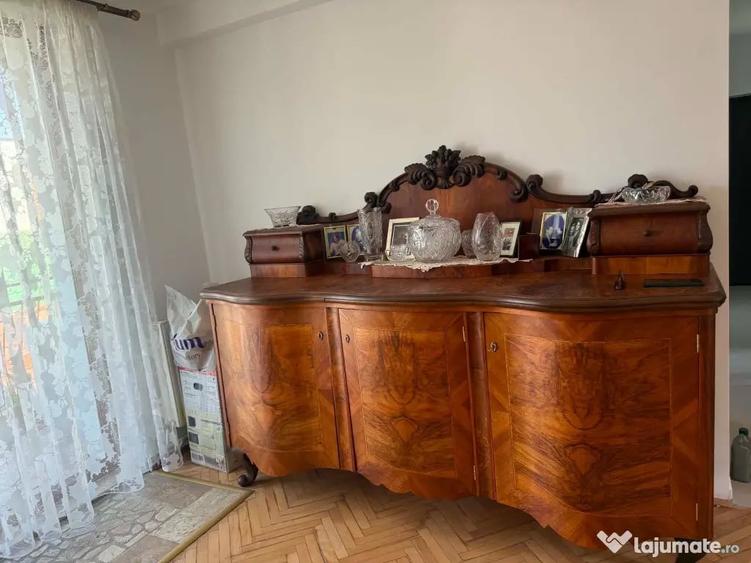 Apartament cu 3 camere semidecomandat în Andrei Mureșanu