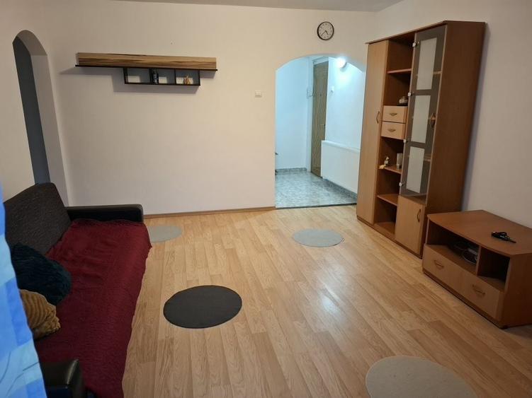Apartament cu 2 camere nedecomandat în Dărmănești