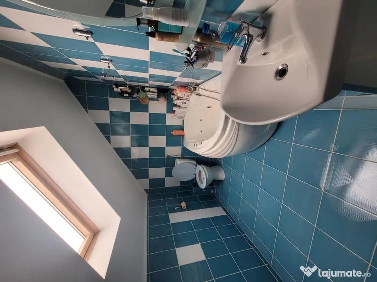 Casă cu 5 camere în Exterior Vest