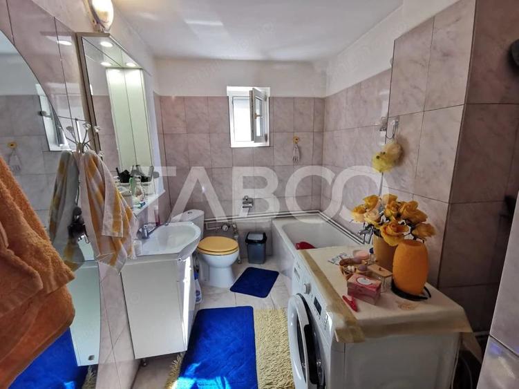 Casă cu 5 camere cu Teren 687 Mp în Central